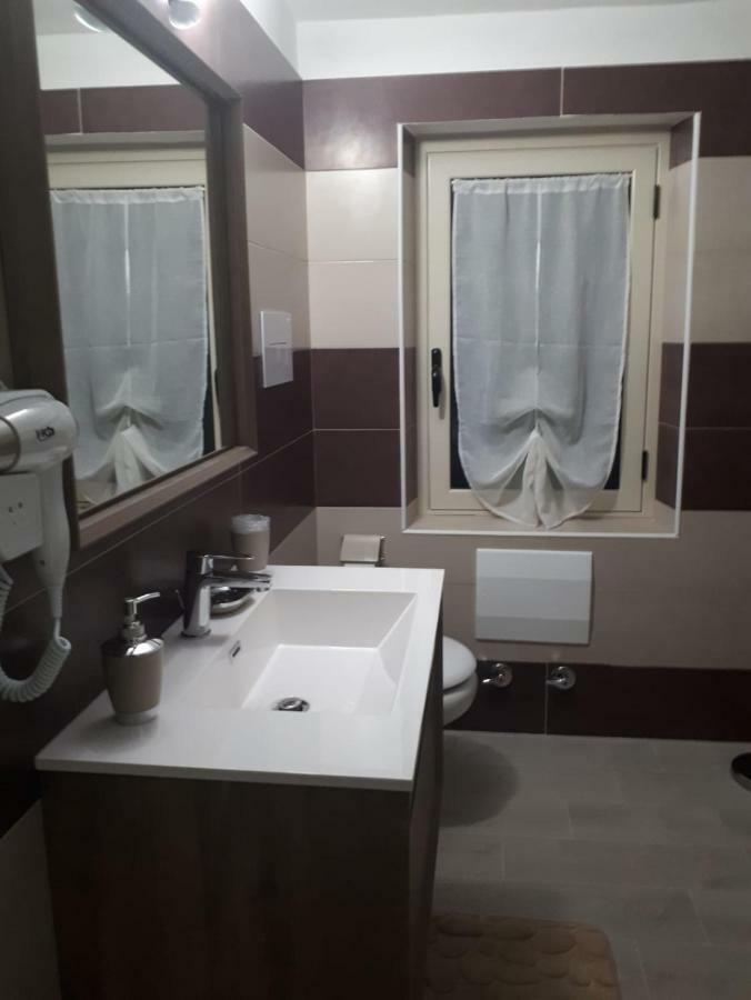 B&B La Collina Dei Poeti Καταντζάρο Εξωτερικό φωτογραφία